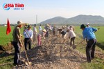 Công đoàn Hà Tĩnh đóng góp 2,7 tỷ đồng xây dựng nông thôn mới