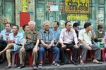 Thái Lan tăng "thuế tội lỗi" để giúp người già