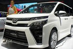 Toyota Voxy 2017 - MPV đàn anh của Innova trình làng