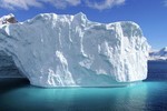 Nga di chuyển tảng băng khổng lồ, lớn hơn tảng băng trôi nhấn chìm Titanic