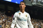 Vượt Messi, Ronaldo trở thành vua đá 11m ở Champions League