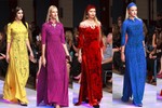 Áo dài dát vàng Việt gây ấn tượng tại New York Couture Fashion Week