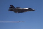 100 tàng hình cơ F-35 có nguy cơ "về hưu" dù chưa một lần xuất kích