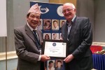Bác sĩ Việt Nam đầu tiên được vinh danh Anh hùng chống mù lòa