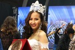 Khánh Ngân đăng quang Hoa hậu Hoàn cầu 2017