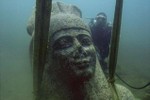 Bất ngờ phát hiện kho báu 2000 năm tuổi dưới đáy biển