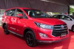 Cận cảnh Toyota Innova Venturer giá 855 triệu đồng