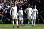 Real Madrid đang "chết", tại sao Zidane không muốn thay đổi?