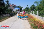 [Photo] Đẹp mê hồn những đường hoa nông thôn mới Cẩm Yên