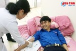 2 cán bộ Đoàn TX Hồng Lĩnh trực tiếp hiến máu cứu sống bệnh nhân