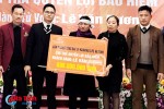 Hanwha Life Hà Tĩnh chi trả 690 triệu tiền bảo hiểm cho khách hàng