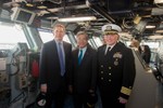 Đại sứ Việt Nam thăm tàu sân bay USS George H.W. Bush