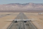 Cận cảnh máy bay lớn nhất thế giới sẽ cất cánh vào năm 2019