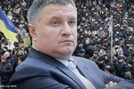Cấm người Nga ở Ukraine bầu Tổng thống Nga, Kiev hại mình?