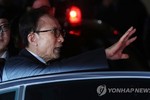 Hàn Quốc bắt khẩn cấp cựu Tổng thống Lee Myung bak