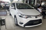 Toyota Vios khuyến mại nóng, Camry tăng giá nhẹ