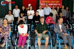 Trao 488 chiếc xe lăn cho người khuyết tật Hà Tĩnh