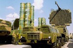Nga cung cấp S-300 cho Syria sau vụ "mưa tên lửa" của Mỹ?