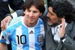 Video: So sánh Messi và Maradona