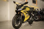 Yamaha YZF-R15 màu vàng racing về Việt Nam, giá 78 triệu