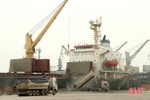 Hơn 1 triệu tấn hàng hóa qua cảng Vũng Áng