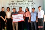 Tập đoàn Nguyễn Hoàng hỗ trợ 1 tỷ đồng xây dựng nhà văn hóa thôn
