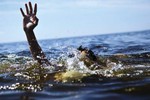 Một người đàn ông đuối nước khi tắm biển Thiên Cầm
