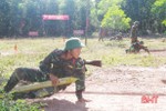 Lính trẻ Hà Tĩnh thuần thục bắn súng tiểu liên AK, đánh thuốc nổ