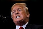 Tổng thống Trump dọa không cho xe sang Đức lăn bánh tại Mỹ