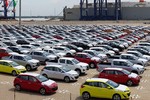 Cận cảnh lô xe Toyota và Mitsubishi miễn thuế đầu tiên về Việt Nam
