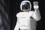 Vĩnh biệt Asimo, chú robot đáng yêu nhưng vô dụng của Honda