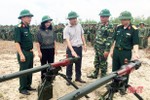 Chủ tịch UBND tỉnh Hà Tĩnh kiểm tra công tác sẵn sàng chiến đấu