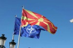Thế giới ngày qua: NATO chính thức mời Macedonia gia nhập
