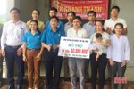 Bàn giao “Mái ấm công đoàn” cho đoàn viên khó khăn ở Hương Sơn, Vũ Quang