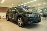 Chi tiết mẫu SUV Volkswagen Tiguan Allspace 2018 vừa về tay khách hàng