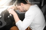8 mẹo chống buồn ngủ hiệu quả khi lái xe