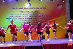 Các nữ VĐV cháy hết mình trong đêm giao lưu VTV Cup tại Hà Tĩnh