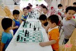 150 kỳ thủ cờ vua nhí 3 tỉnh tranh Cúp kiện tướng tí hon tại Hà Tĩnh