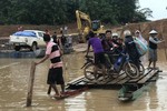 Thế giới ngày qua: Lào công bố có 36 người chết vụ vỡ đập thủy điện