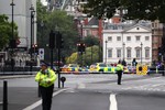 Lao xe bên ngoài tòa nhà quốc hội Anh, nghi phạm bị bắt