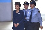 Cựu Tổng thống Hàn Quốc Park Geun-hye bị tăng án lên 25 năm tù