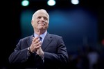 Thế giới nổi bật trong tuần: Thượng nghị sỹ Mỹ John McCain qua đời ở tuổi 81