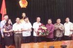Lãnh đạo huyện Khăm Cợt chúc mừng huyện Hương Sơn nhân ngày Quốc khánh