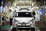 Toyota thu hồi 1 triệu xe hydrid vì nguy cơ cháy