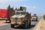 Thổ Nhĩ Kỳ đưa thêm nhiều thiết bị quân sự tới biên giới với Syria