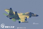 Trung Quốc khoe máy bay tác chiến điện tử ngang Mỹ?