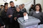 Thế giới ngày qua: Syria tiến hành cuộc bầu cử địa phương đầu tiên từ năm 2011