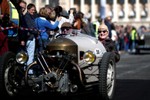 Diễu hành xe cổ kỷ niệm 120 năm triển lãm ôtô Paris