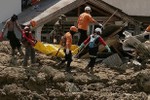 Indonesia kéo dài thời gian tìm kiếm nạn nhân động đất