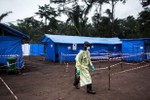 2 nhân viên y tế bị bắn chết khi hỗ trợ dập dịch Ebola ở Congo